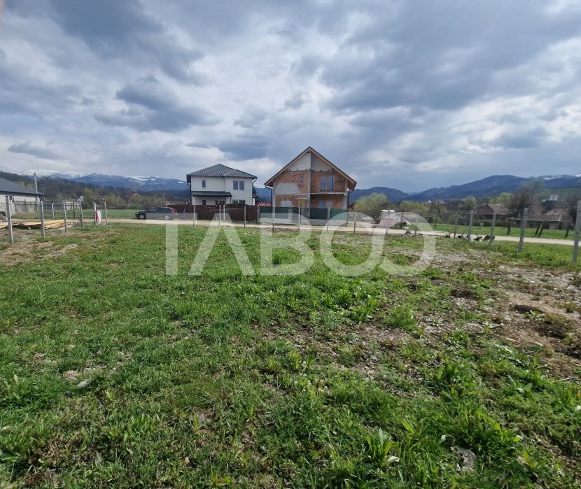 Teren intravilan cu utilitati 464 mp front 27 ml pentru casa Talmaciu – fotografia 2 din 6