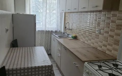 Apartament de vanzare 2 camere de 51mp zona Horea Centru