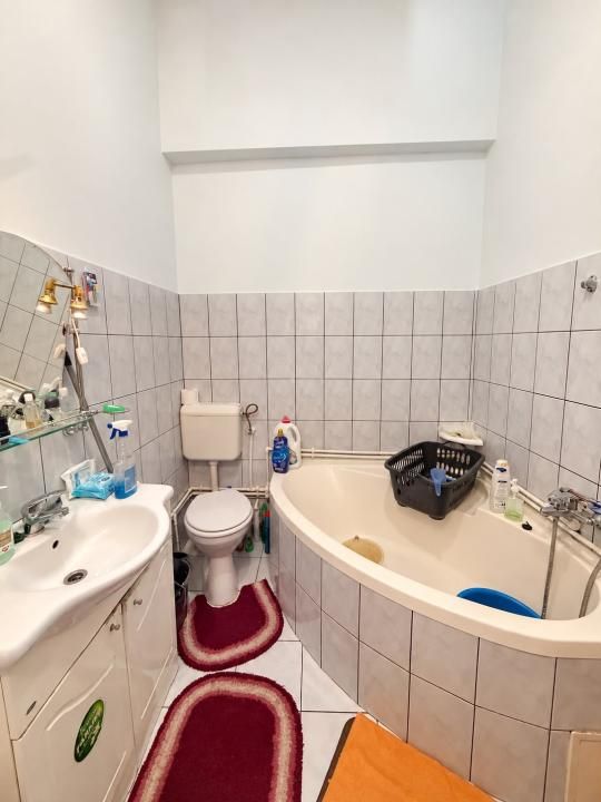 2 apartamente de vanzare in Oradea,cladire istorica,zona centrala – fotografia 12 din 13