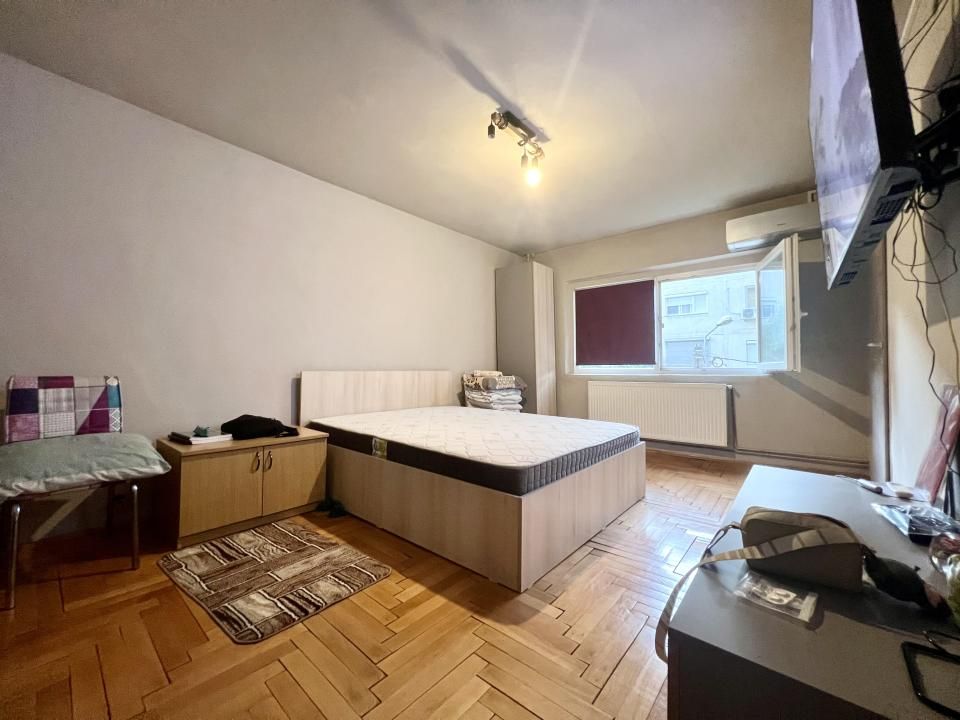 Apartament cu 3 camere, 72mp utili, etaj 2, decomandat - zona Lunei – fotografia 1 din 12