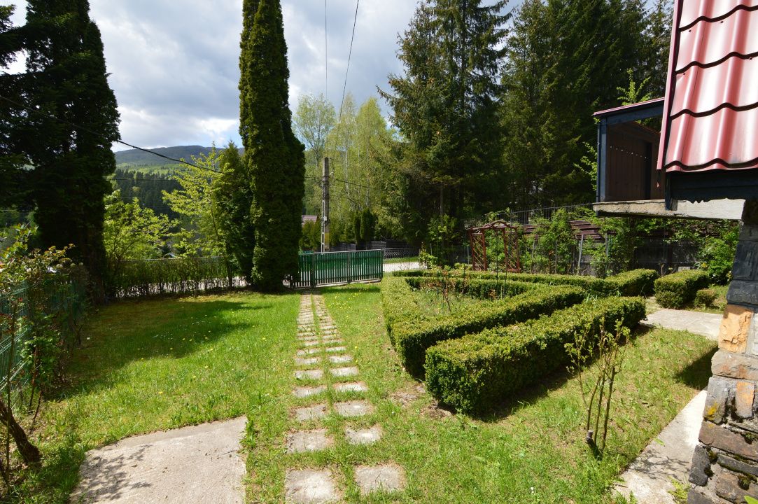 VANZARE VILA 6 CAMERE MANECIU-CHEIA – fotografia 36 din 40