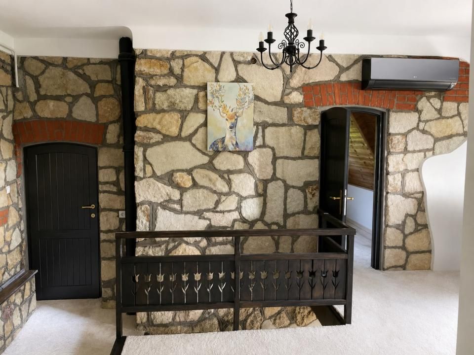 Casa de vanzare in Oradea,teren 3000 mp,zona de dealuri, priveliste spre oras – fotografia 9 din 14
