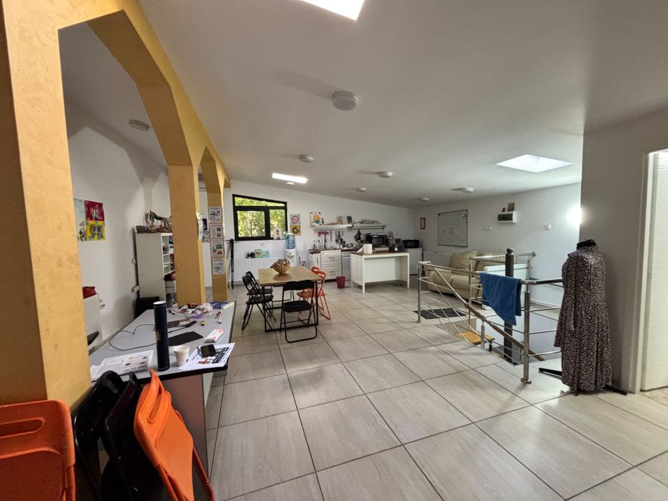 Spatiu comercial, Parter + Etaj , 120 mp, Zona Centrala – fotografia 6 din 11