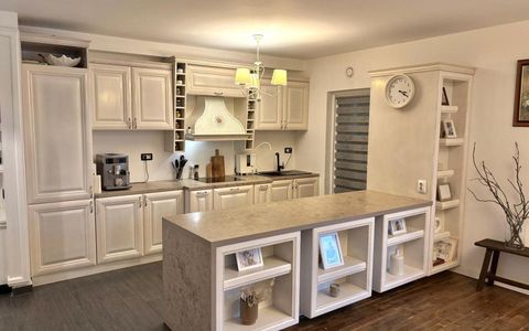 Penthouse de vanzare 6 camere terasa 150mp zona Floresti Stejarului