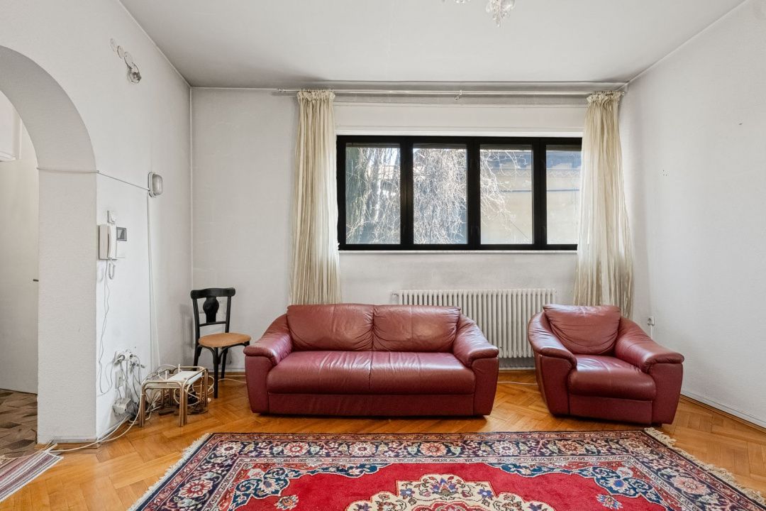VANZARE VILA 9 CAMERE DACIA- RADU DE LA AFUMATI NR. 42 - COMISION 0% – fotografia 17 din 40