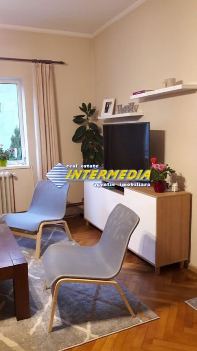 Casa de vanzare renovata complet  in Alba Iulia zona Centru 1200 mp Teren – fotografia 3 din 18