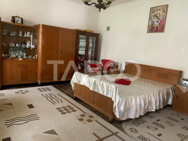 Casa cu 2 camere si gradina de vanzare in Sibiu zona Orasul de jos – fotografia 8 din 19