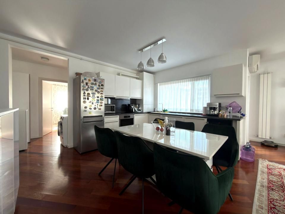 Apartament de 4 camere, parcare subterană inclusă – fotografia 6 din 8