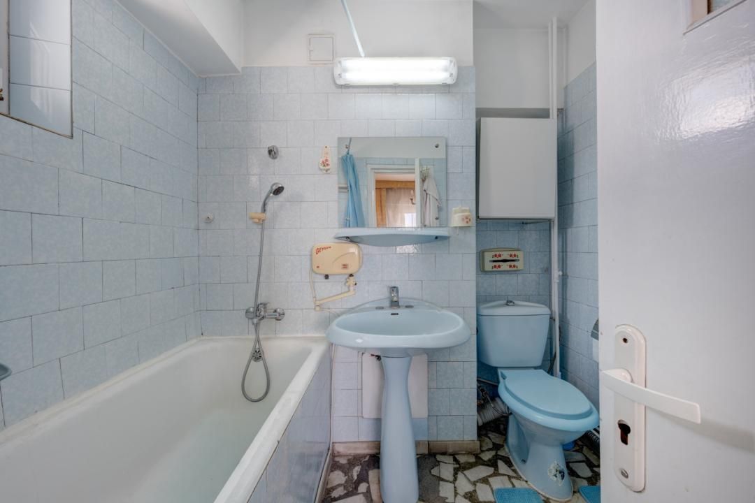Apartament de 4 camere cu 3 băi, 137mp, centrală proprie, bloc 1983! – fotografia 19 din 28