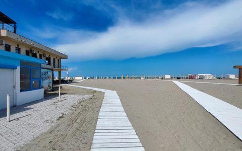 Teren si spatiu comercial de vanzare pe plaja in Mamaia, comision 0%.