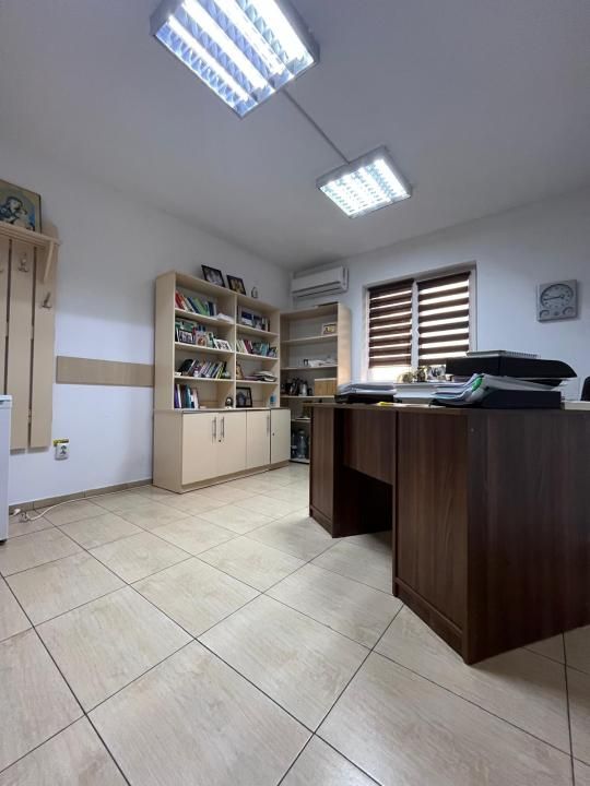 Casă P+M cu birouri amenajate și teren 5.423 mp pentru firmă și locuit acces A1 – fotografia 2 din 14
