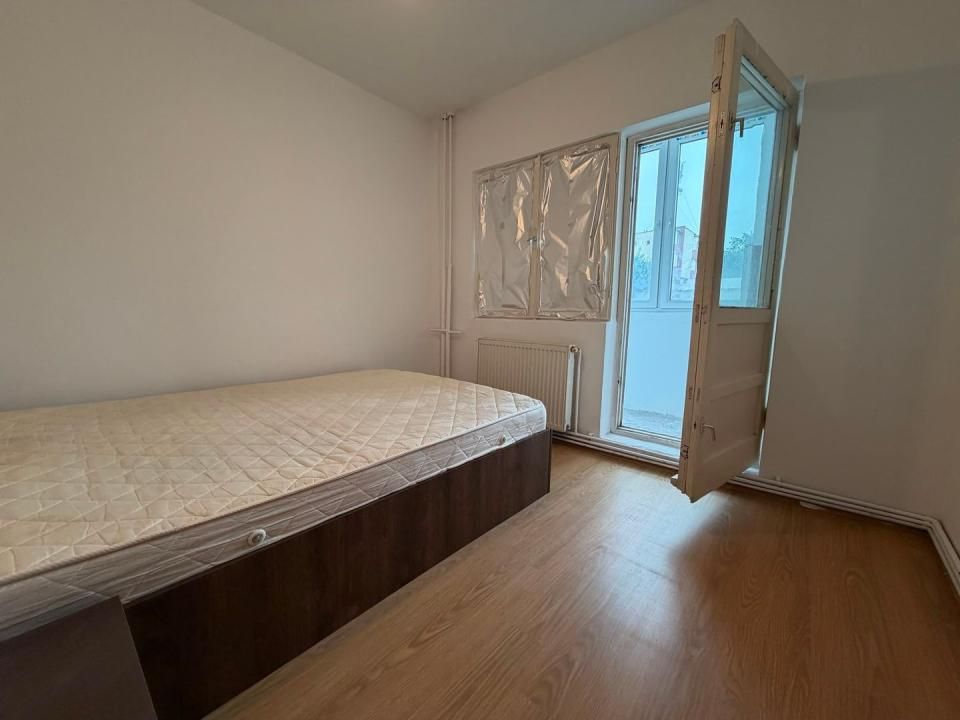 4 camere | etaj 1 | centrala proprie | mobilat si utilat | zona buna | – fotografia 9 din 15