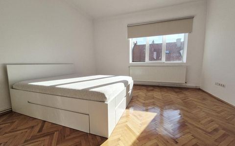Apartament cu 3 camere, 76 mp și 2 băi | Zona Tribunalului