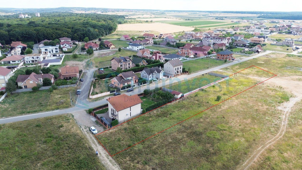 Teren intravilan de vanzare, zona Beverly Hills, Sanmartin – fotografia 1 din 3