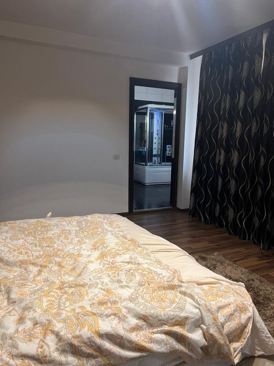 Vila impresionanta P+3, Bulevardul Mamaia, zona Tomis II – fotografia 10 din 12