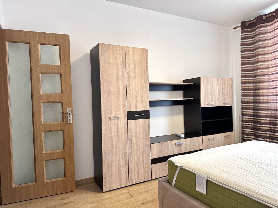 Apartament 2 Camere CENTRU Bloc Nou de Inchiriat Balcon MOBILAT Parcare – fotografia 12 din 14