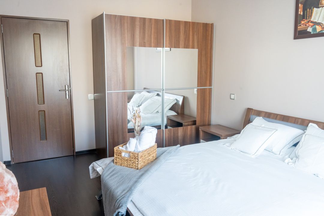 Apartament 2 camere cu terasa, parcare subterana si paza permanenta – fotografia 1 din 20
