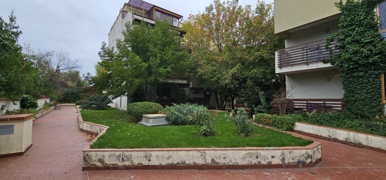 Doi Cocosi - Straulesti - 3 camere cu parcare si boxa incluse – fotografia 45 din 51