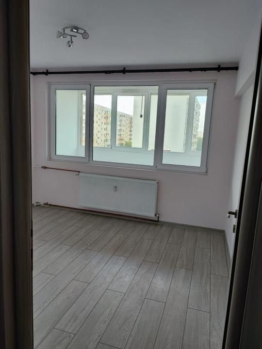 | 2 Camere| Et.7/10 | Zona Baba Novac | Metrou Piata Muncii | Recent Renovat | – fotografia 4 din 10