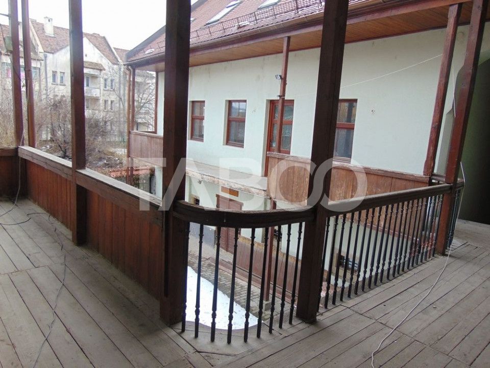 Pensiune cu 19 camere de inchiriat in Sibiu zona Centrala – fotografia 2 din 27