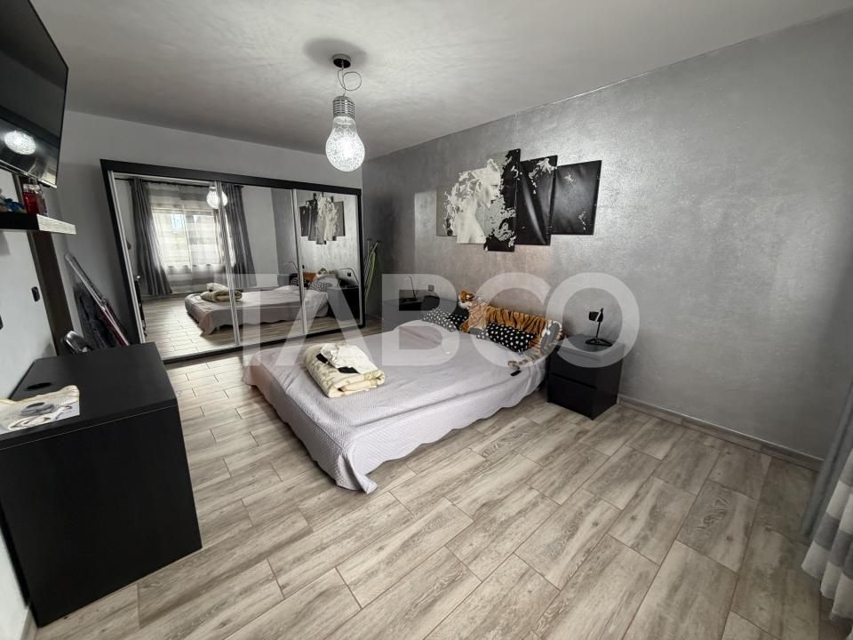 Casa individuala 5 camere 3 bai garaj 497 m teren liber Sat Sercaia – fotografia 5 din 18