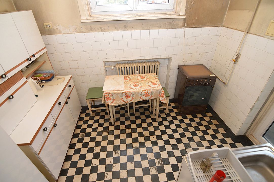 VANZARE APARTAMENT 4 CAMERE CALEA CALARASILOR – SFANTUL STEFAN – fotografia 15 din 30