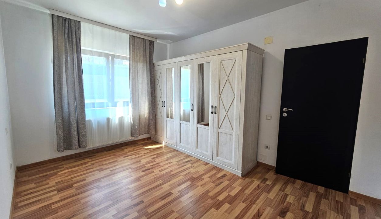 Apartament cu gradina si 2 parcari, in Europa – fotografia 3 din 15