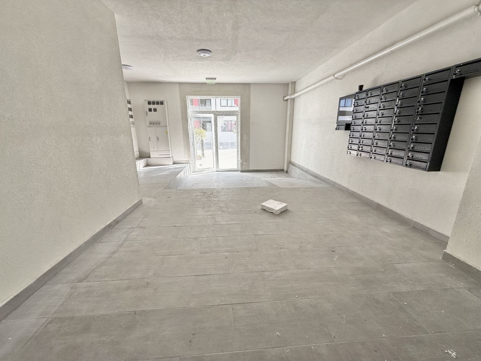 Garsoniera cartier Militari Residence - mutare imediata!! – fotografia 12 din 12