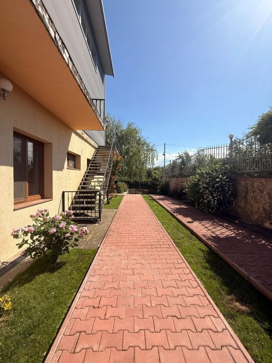 Casa cu vedere la lac |  Ideala evenimente | Piscina interioara | Sala de sport – fotografia 4 din 27
