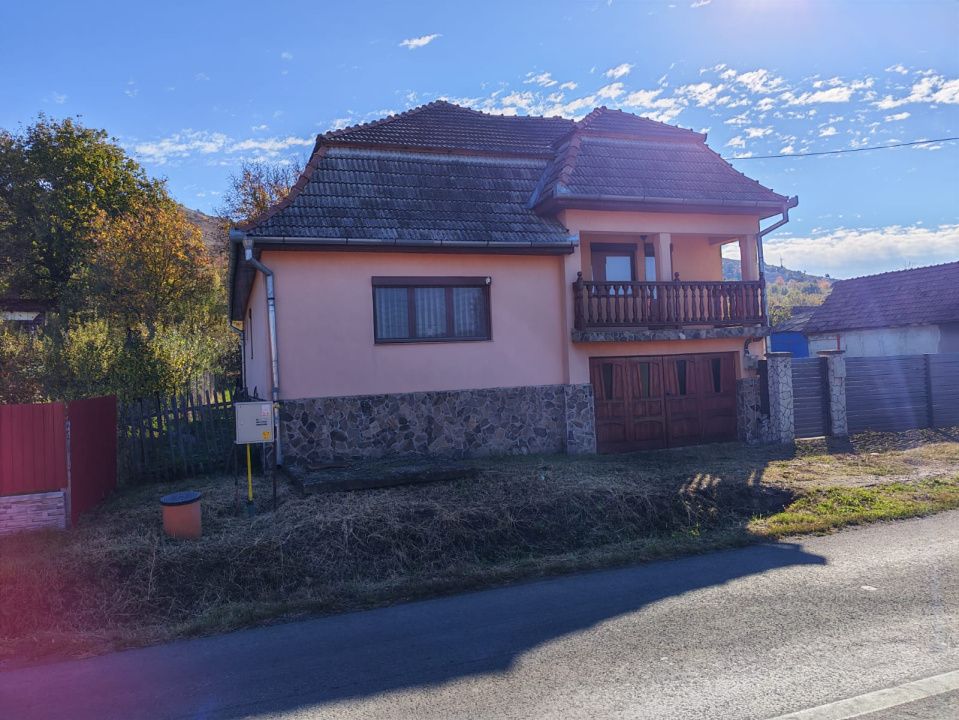 Casă vilă de vânzare Reghin - Ideciu de Sus – fotografia 3 din 27