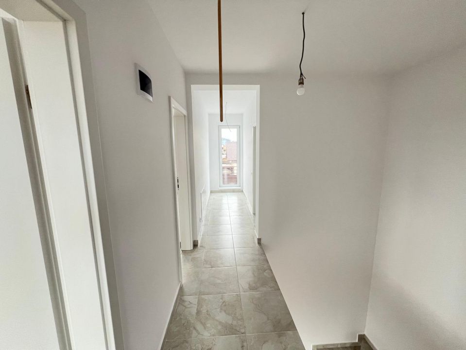 Casa-Duplex-4 camere-115mp-Curte-300mp-Utilitati-Sanpetru-Brasov – fotografia 9 din 19