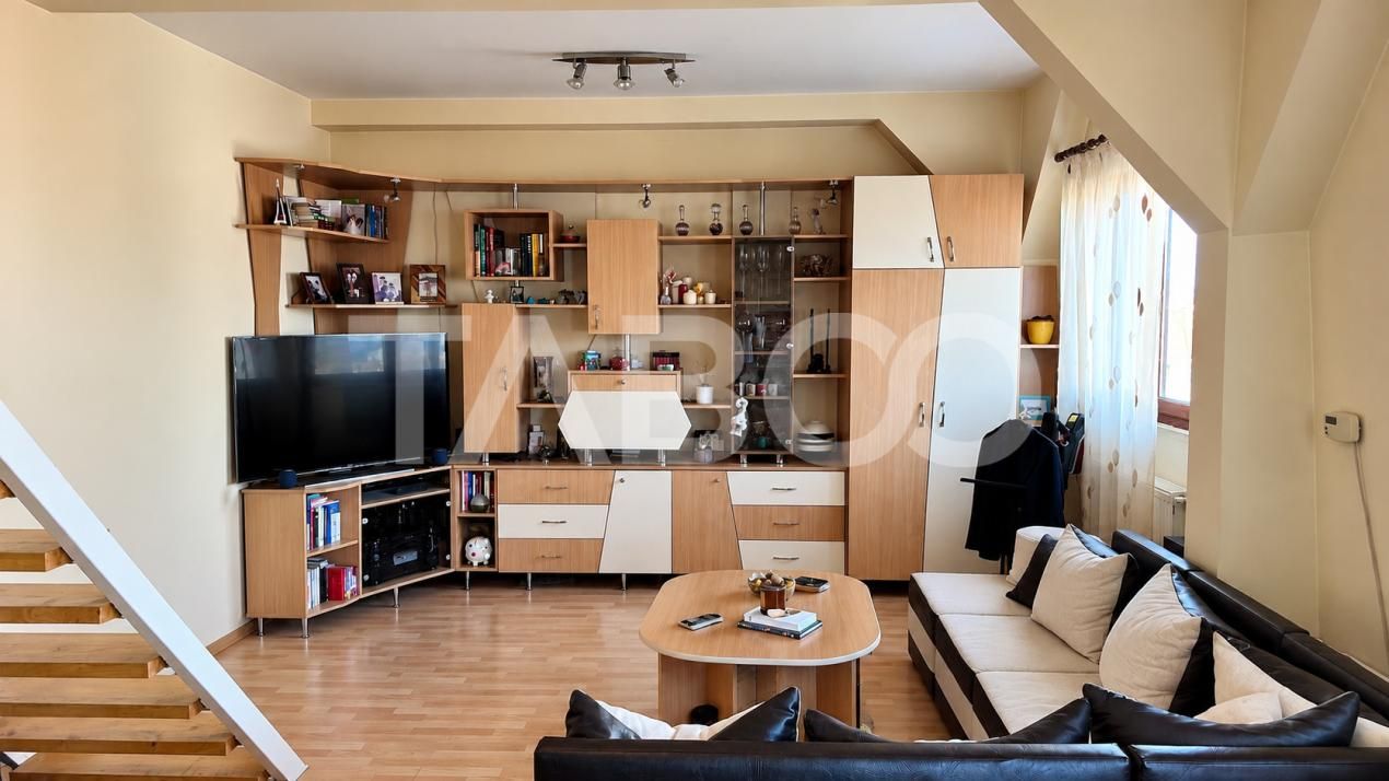 Apartament de vanzare cu 3 camere si balcon zona Mihai Viteazul – fotografia 3 din 5