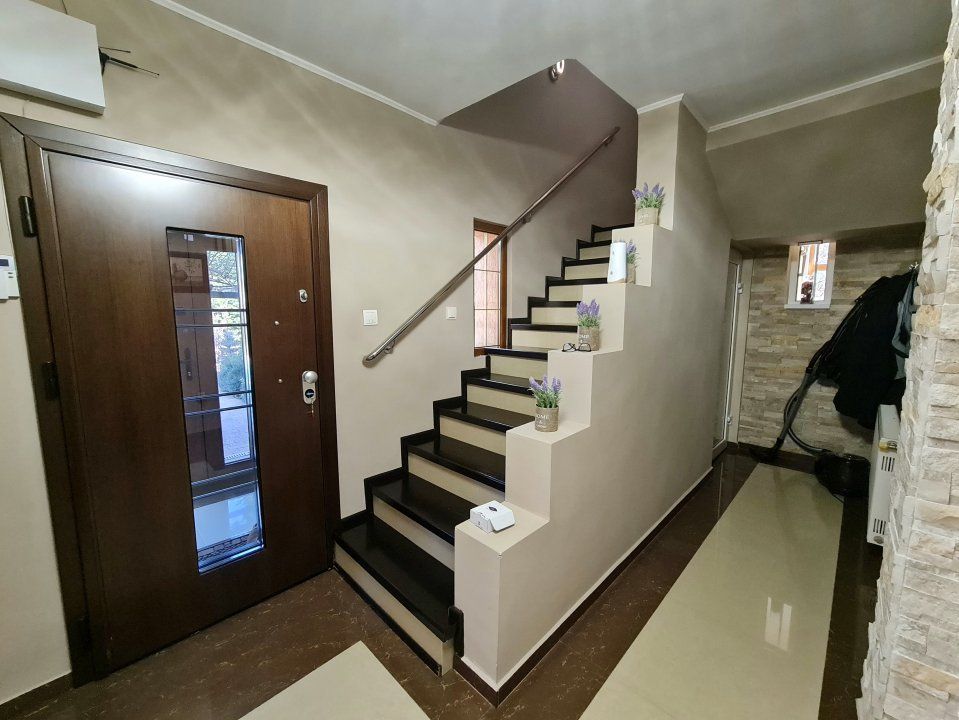 Vila 6 Camere - Domnesti – fotografia 7 din 36