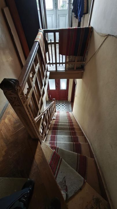 De vanzare 2 camere in vila interbelica, curte comuna zona Armeneasca – fotografia 5 din 16