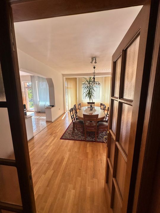 Oportunitate de investiție! Casă de vanzare, cu 8 camere, 382 mp, zona Gruia – fotografia 4 din 11