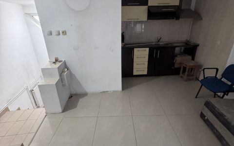 Apartament 2 camere, compartimentare pe doua niveluri, in zona Casa de Cultura