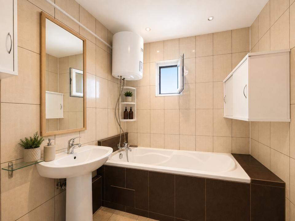 13 Septembrie | 3 Camere modificat în 2 | 72 MP | Bloc 1991, anvelopat | 2 băi – fotografia 5 din 9