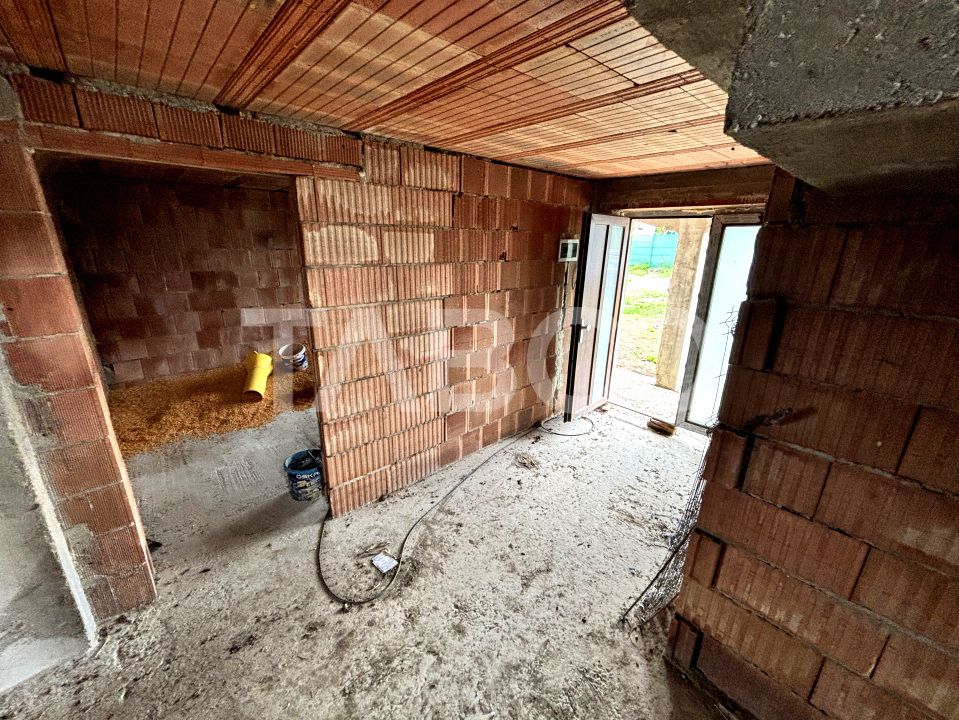 Casa de vanzare individuala 500 mp teren in Sura Mare Sibiu – fotografia 5 din 6