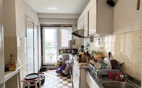 Apartament 3 camere, 80mputili, 3 balcoane, etaj 6-Simion Barnutiu