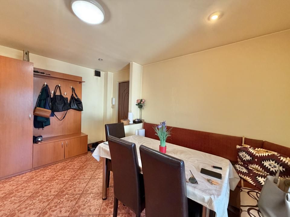 Apartament 2 camere, etaj 2, decomandat, zona Aradului – fotografia 6 din 12