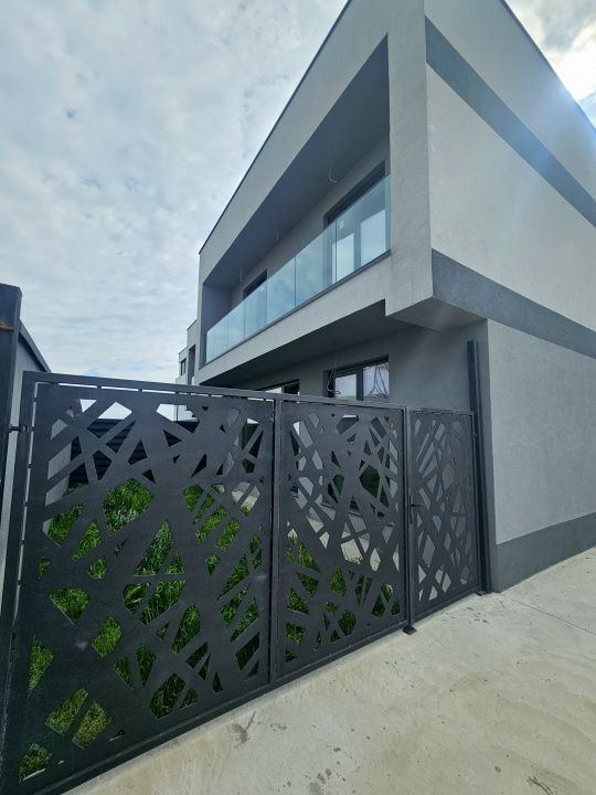 Casa P+1 situata in Zona Vile Ovidiu – fotografia 1 din 18