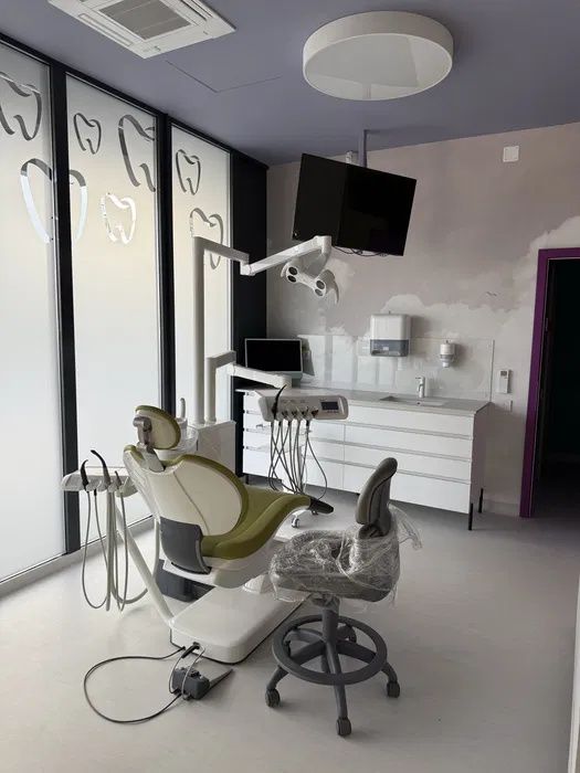 Clinică stomatologică | complet echipată | 102 mp | Zona Între Lacuri – fotografia 1 din 7