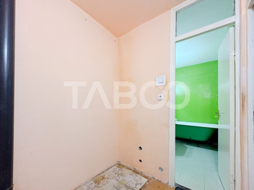 Apartament cu 4 camere strada Maramuresului zona Gara de vanzare – fotografia 4 din 8