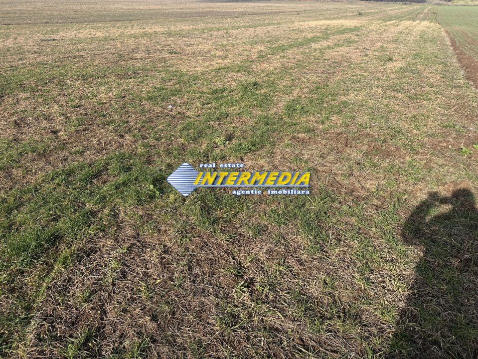 Teren intravilan cu apa si canal zona Ampoi 3 Alba Iulia de vanzare – fotografia 1 din 1