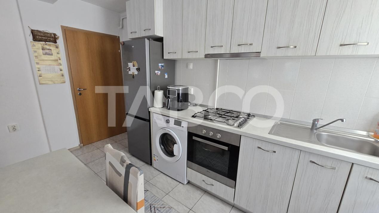 Apartament cu 3 camere etajul 1 de vanzare zona Pictor Brana Selimbar – fotografia 6 din 14