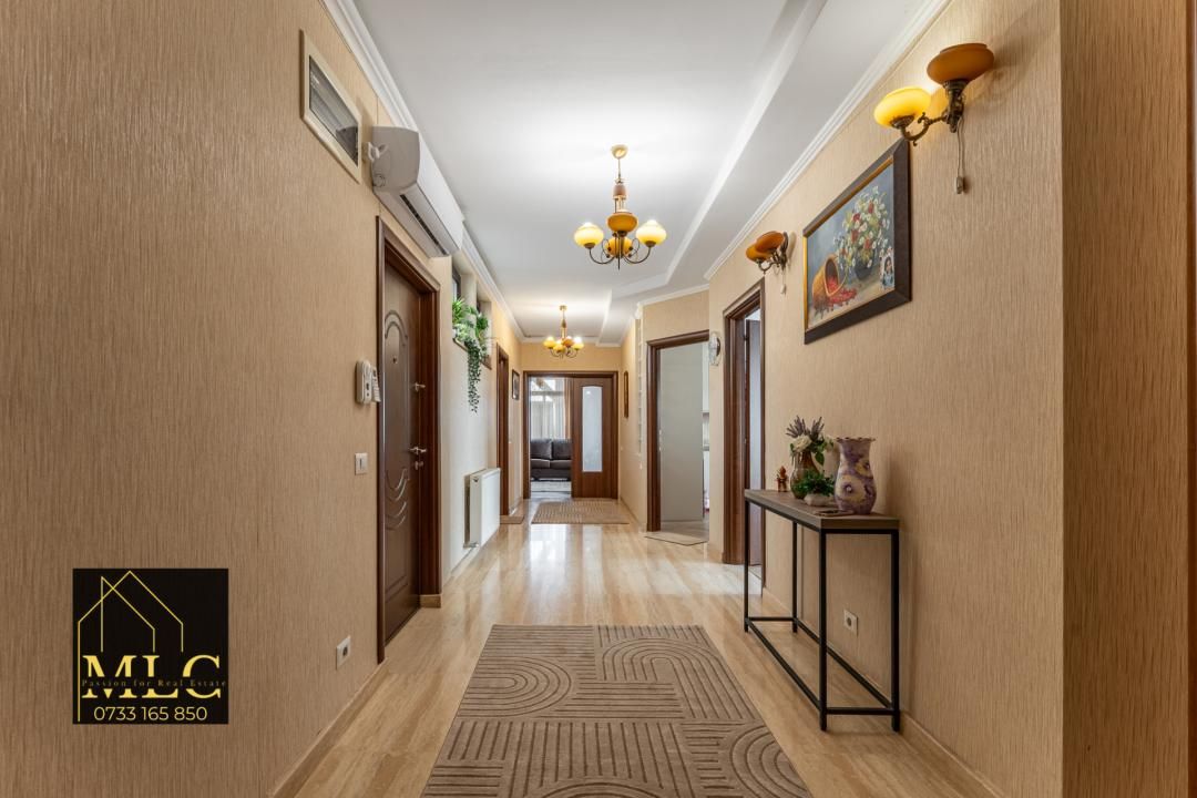 Apartament de vânzare cu 4 camere | cartier Damaroaia – fotografia 12 din 18