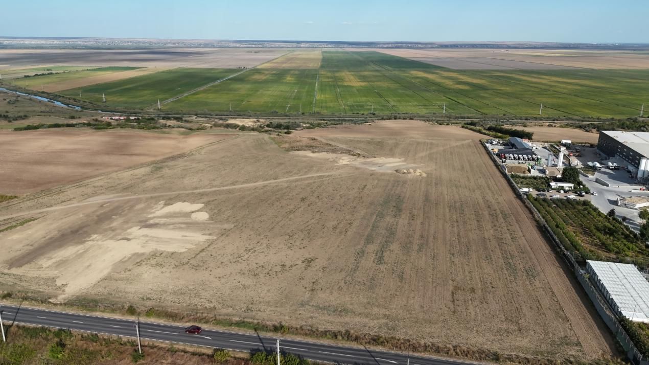 TEREN 82300 MP ÎN ESTUL ROMÂNIEI – fotografia 3 din 15