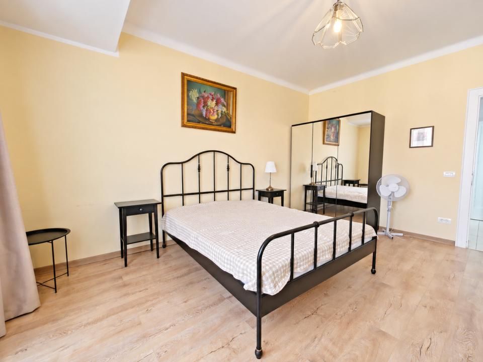 Închiriere apartament cu 3 camere, mobilat și utilat, Central Brasov - studenti – fotografia 8 din 14