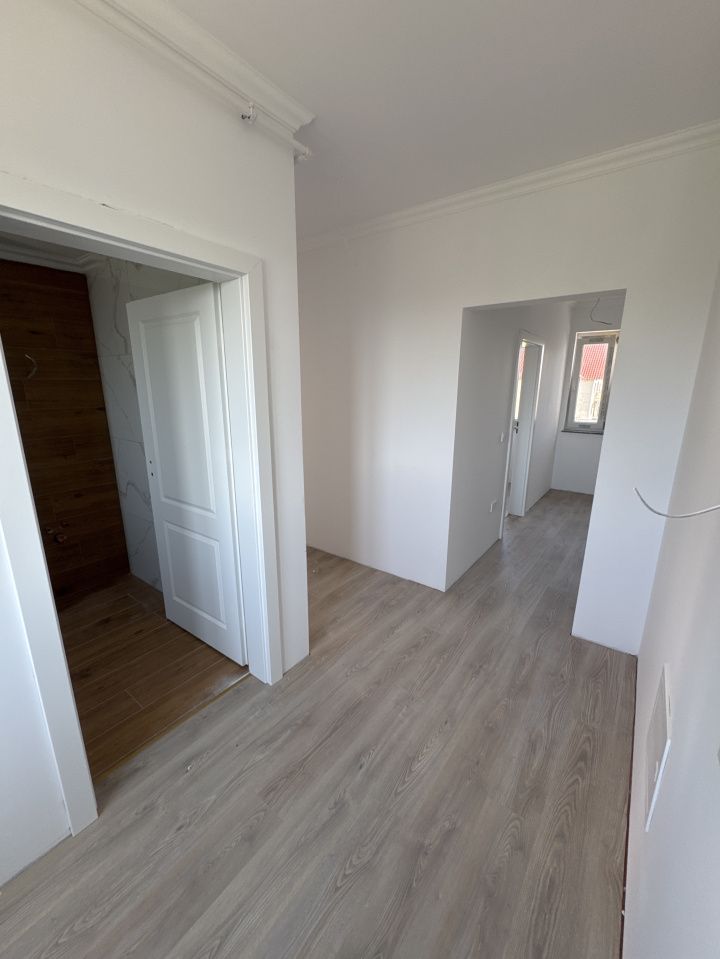 🔑 Apartament 2 camere / etaj 1 / loc de parcare si boxa / zona CETATII – fotografia 3 din 5