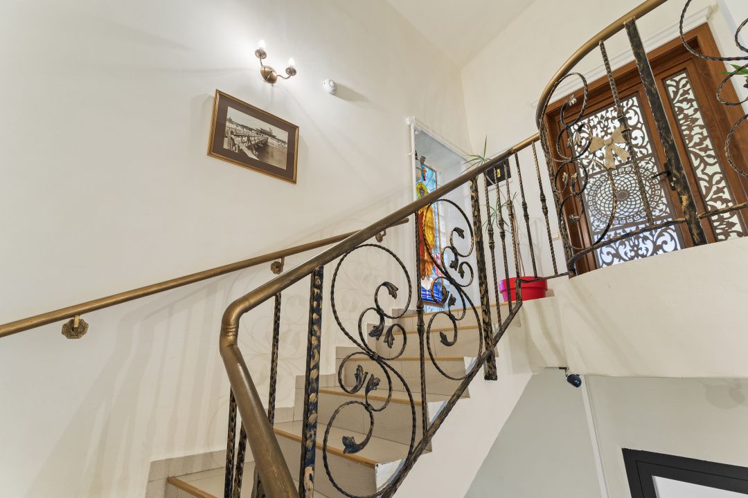 Apartament cu 4 camere în centrul istoric  CONSTANTEI cu vedere la MARE – fotografia 27 din 35